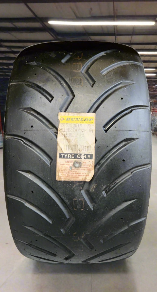 Dunlop 285/30/18 Direzza DZ03G Trackday Tyre - One Only