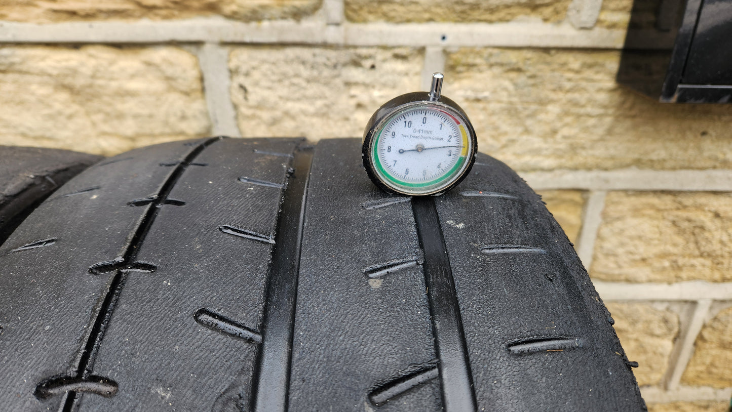 Yokohama A052 255/35/18 Trackday Semi Slick Tyres (Set of 4)