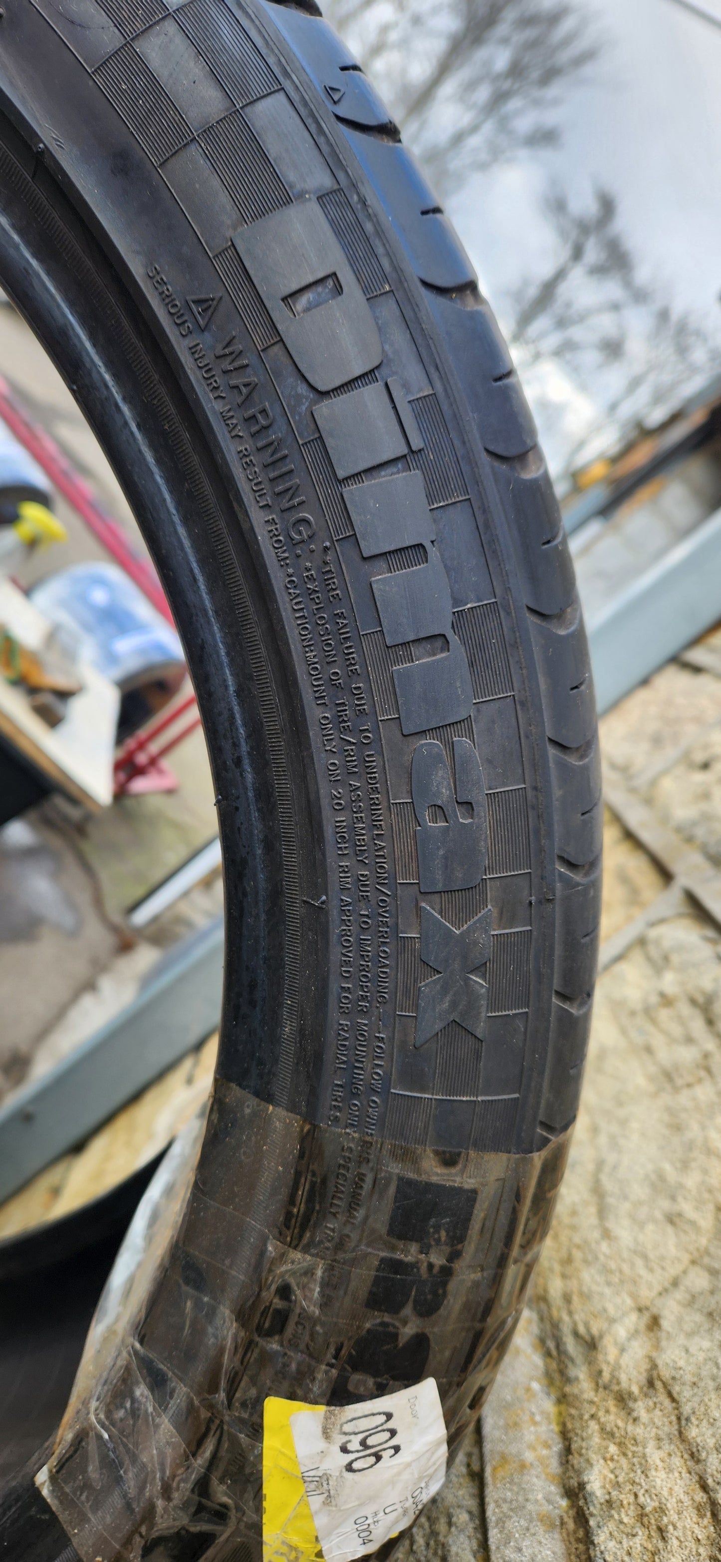 275/40/20 RADAR DIMAX R8+ Part Worn Tyre
