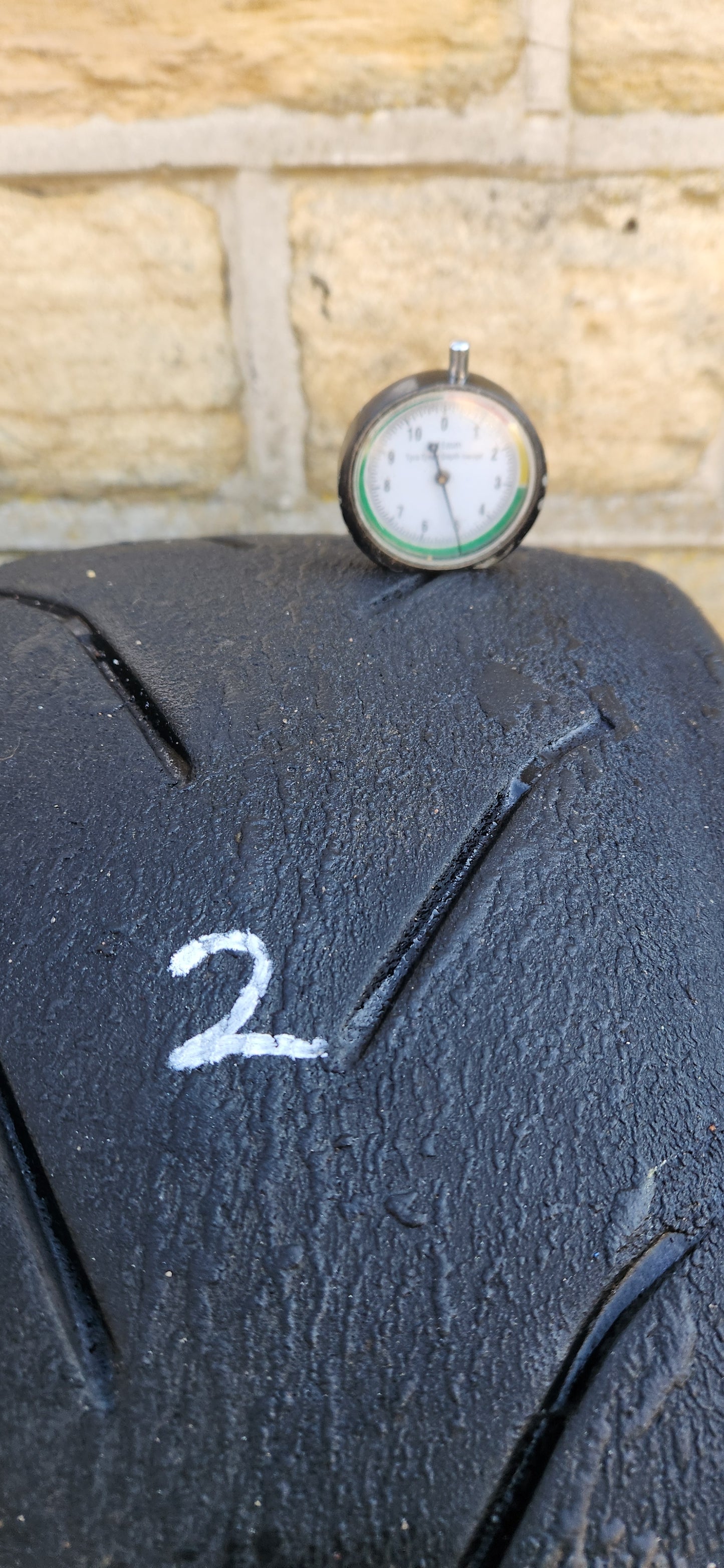 Avon ZZR 215/55/R13 Semi-Slick Road Legal Trackday tyres - PAIR 02