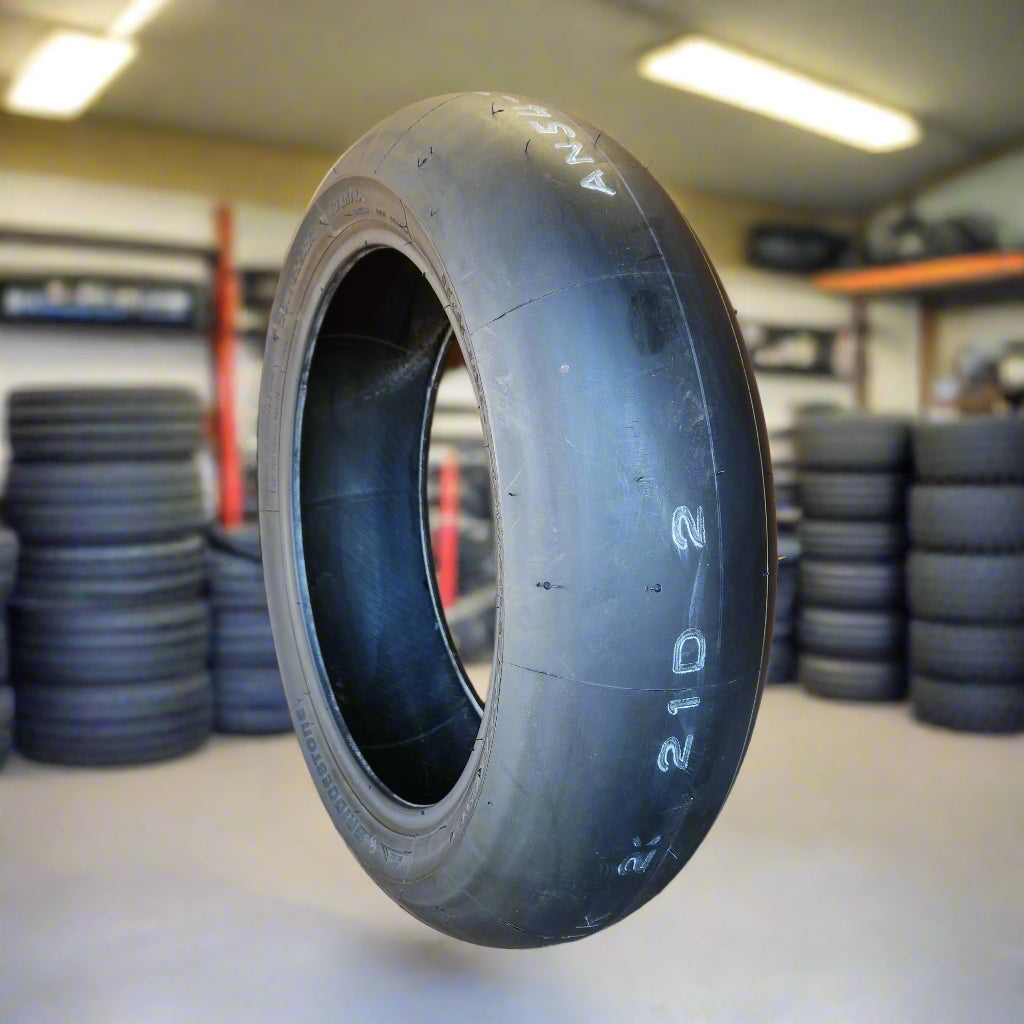 Bridgestone Racing Battlax V02R Soft 200/655r17. New. (N14)