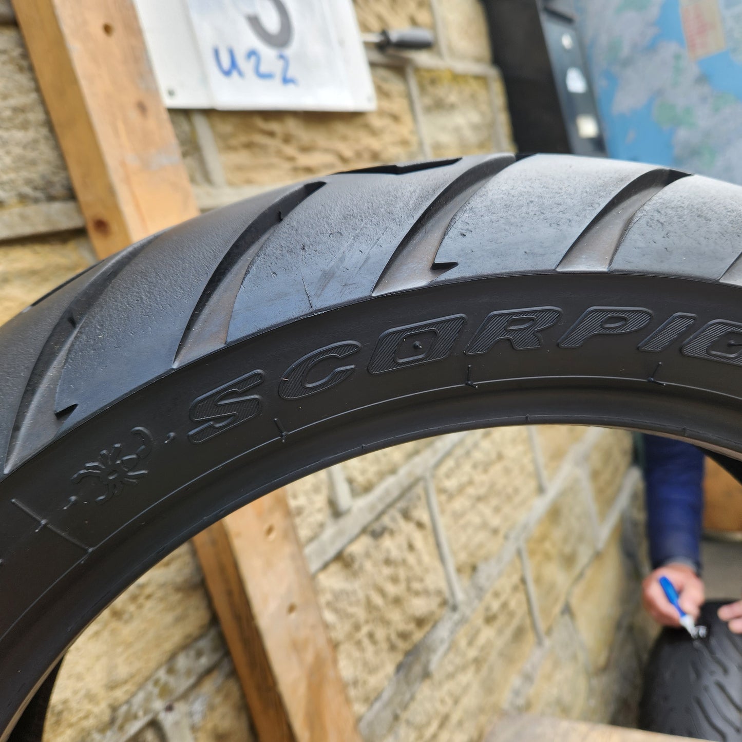 Pirelli Scorpion Trail 2 170/60/17. U22