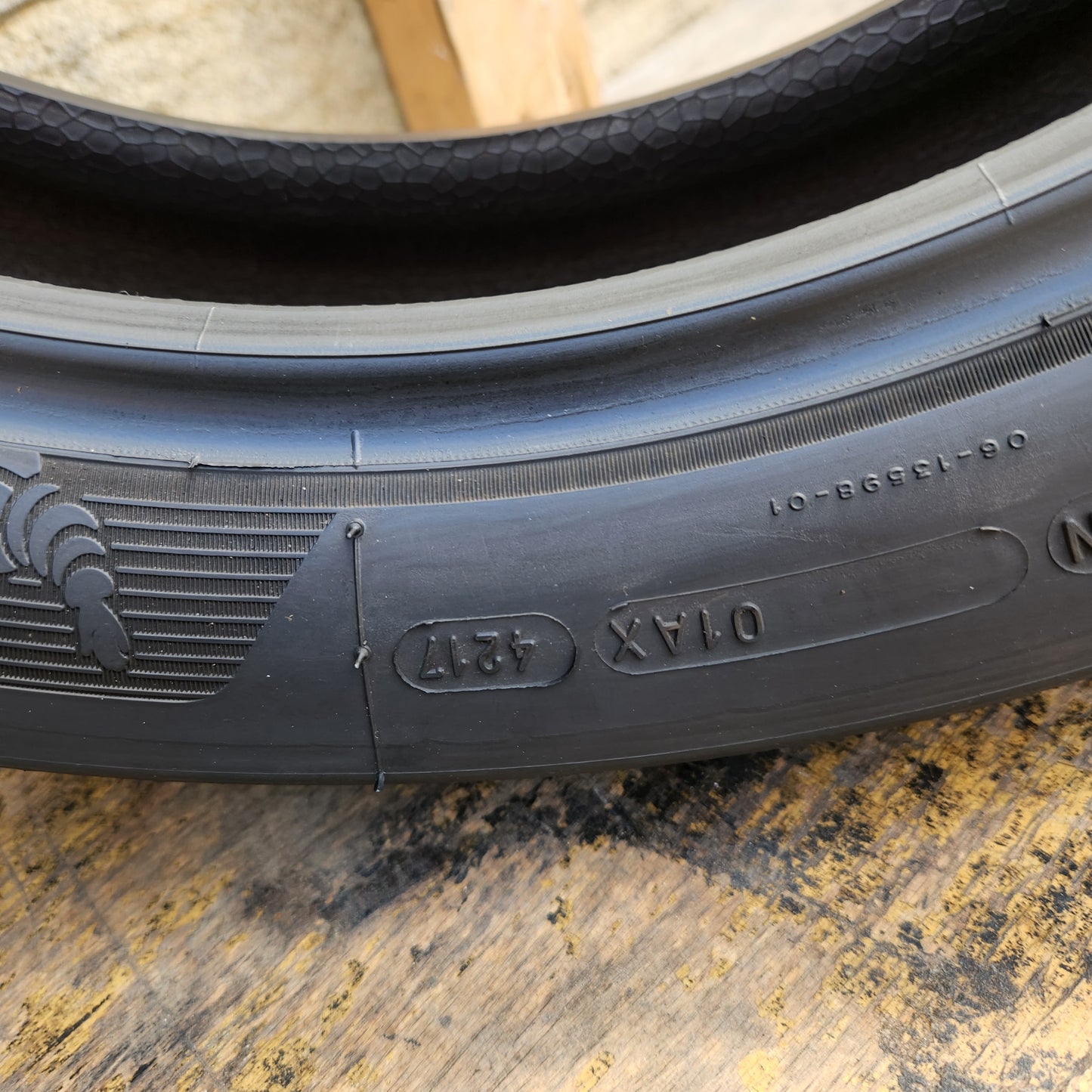 Michelin Road Trail 5 2CT+ 150/70R17. U30