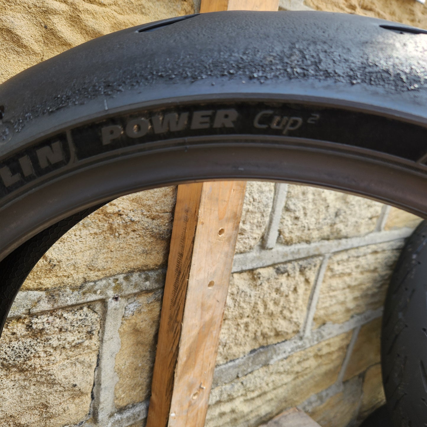 Michelin Power Cup 2 120/70R17. U33