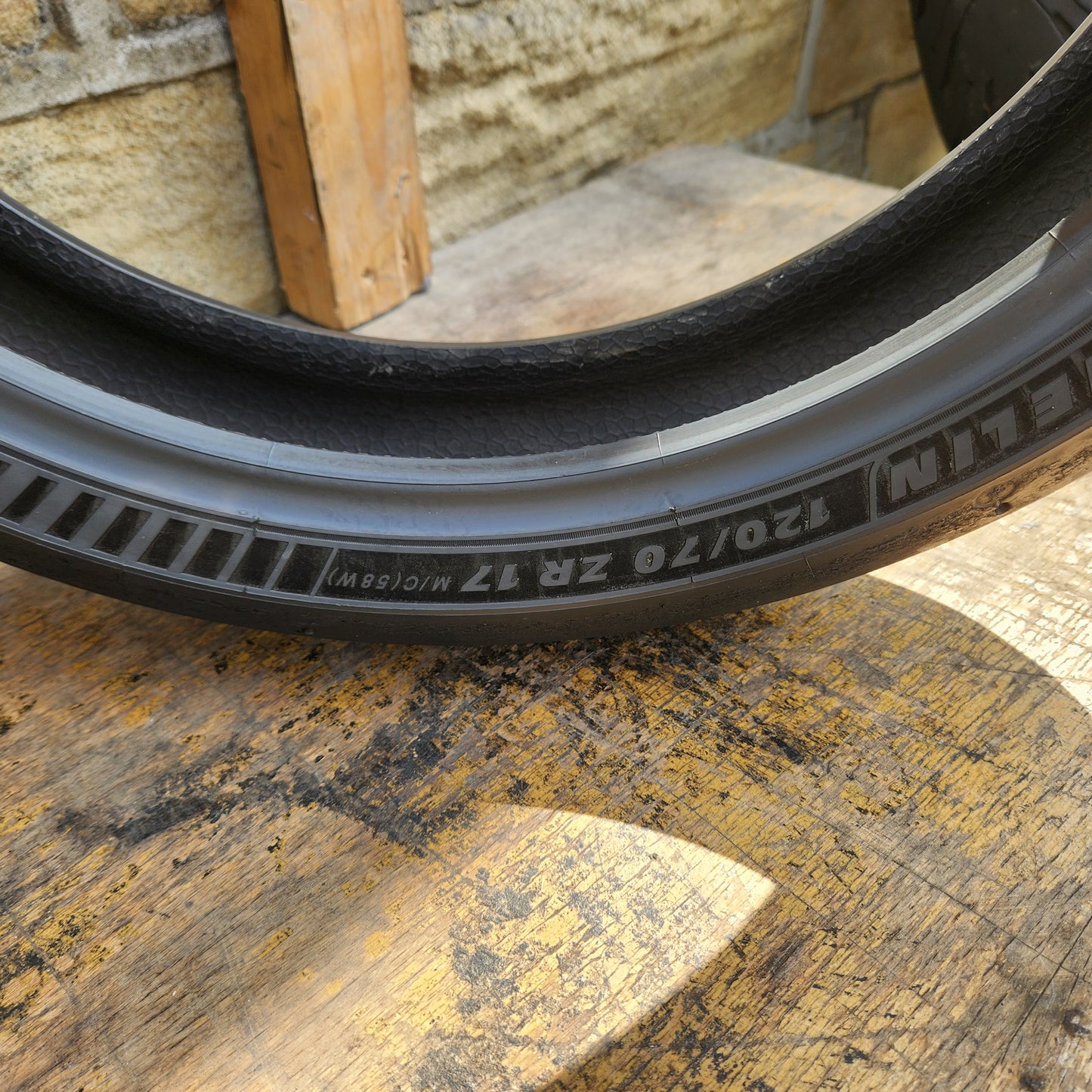Michelin Power Cup 2 120/70R17. U33