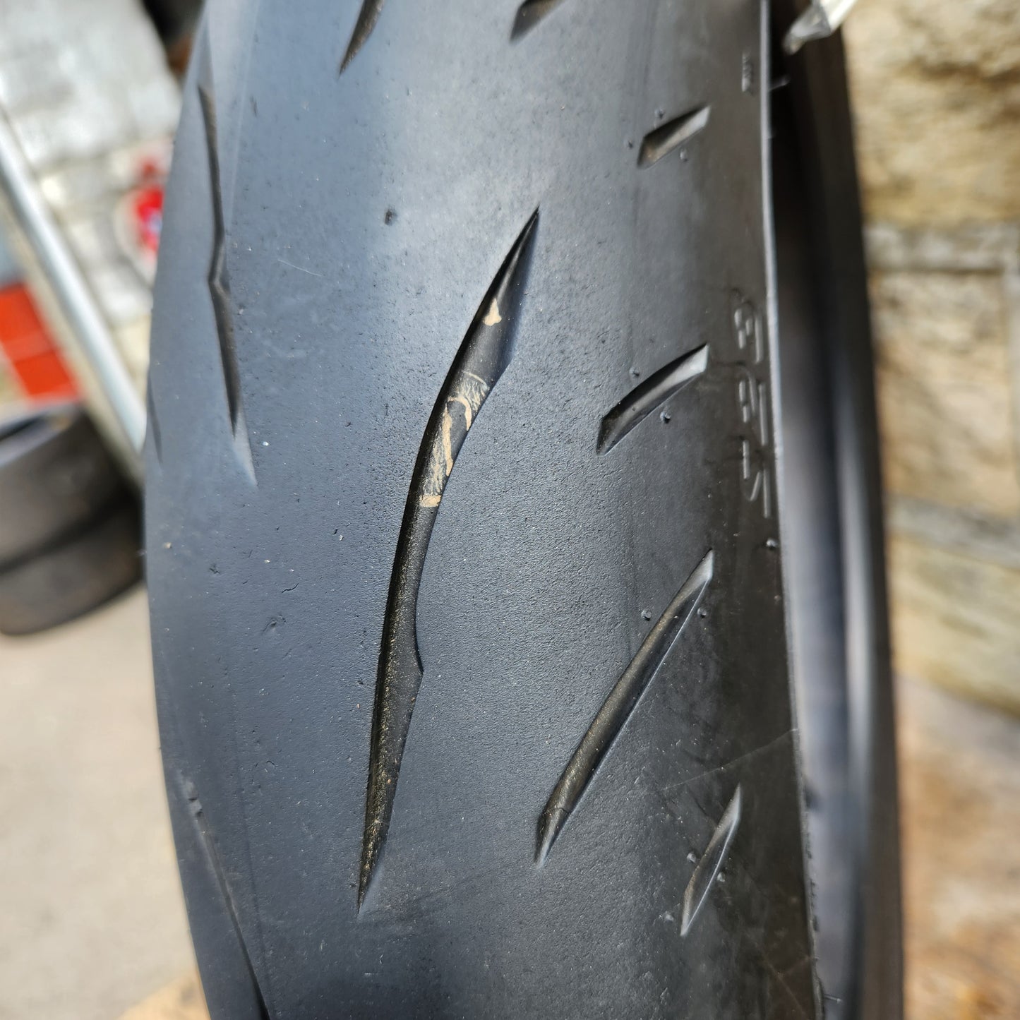 Bridgestone Battlax Hypersport S23 120/70/17 (U40)