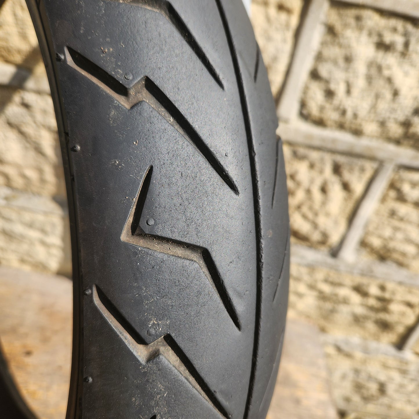 Bridgestone Battlax BT-35 110/70/17 54H. (U59)