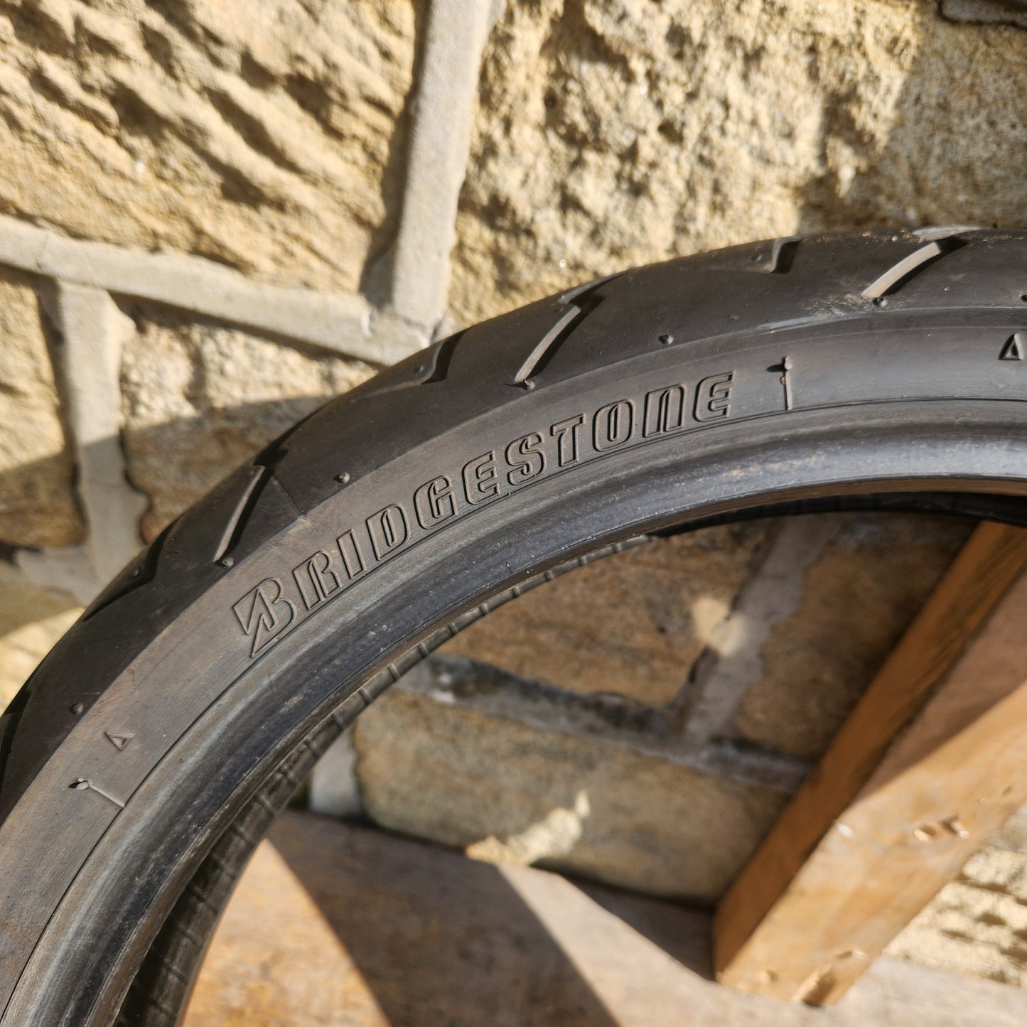 Bridgestone Battlax BT-35 110/70/17 54H. (U59)