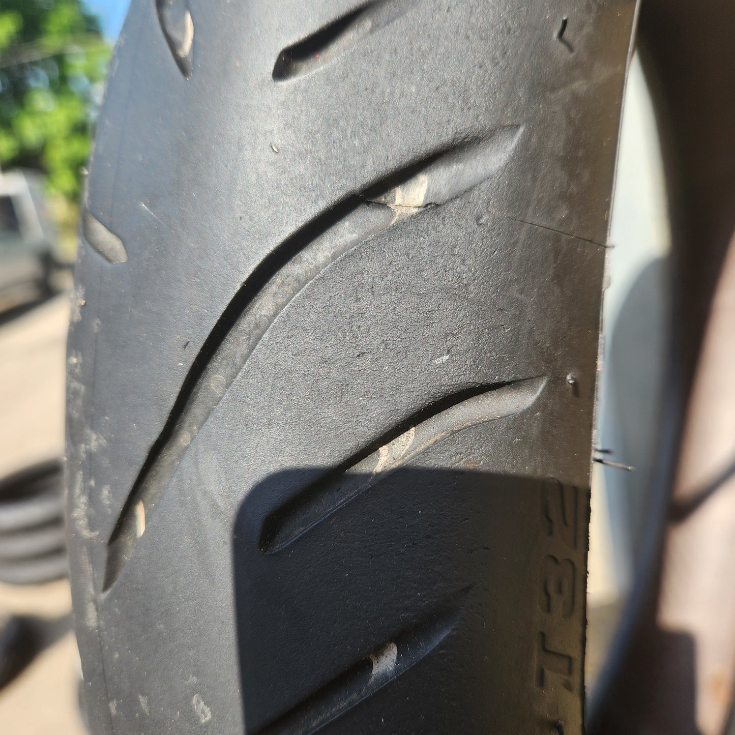 Bridgestone Battlax Sport Touring T32 120/70/17. (U60)