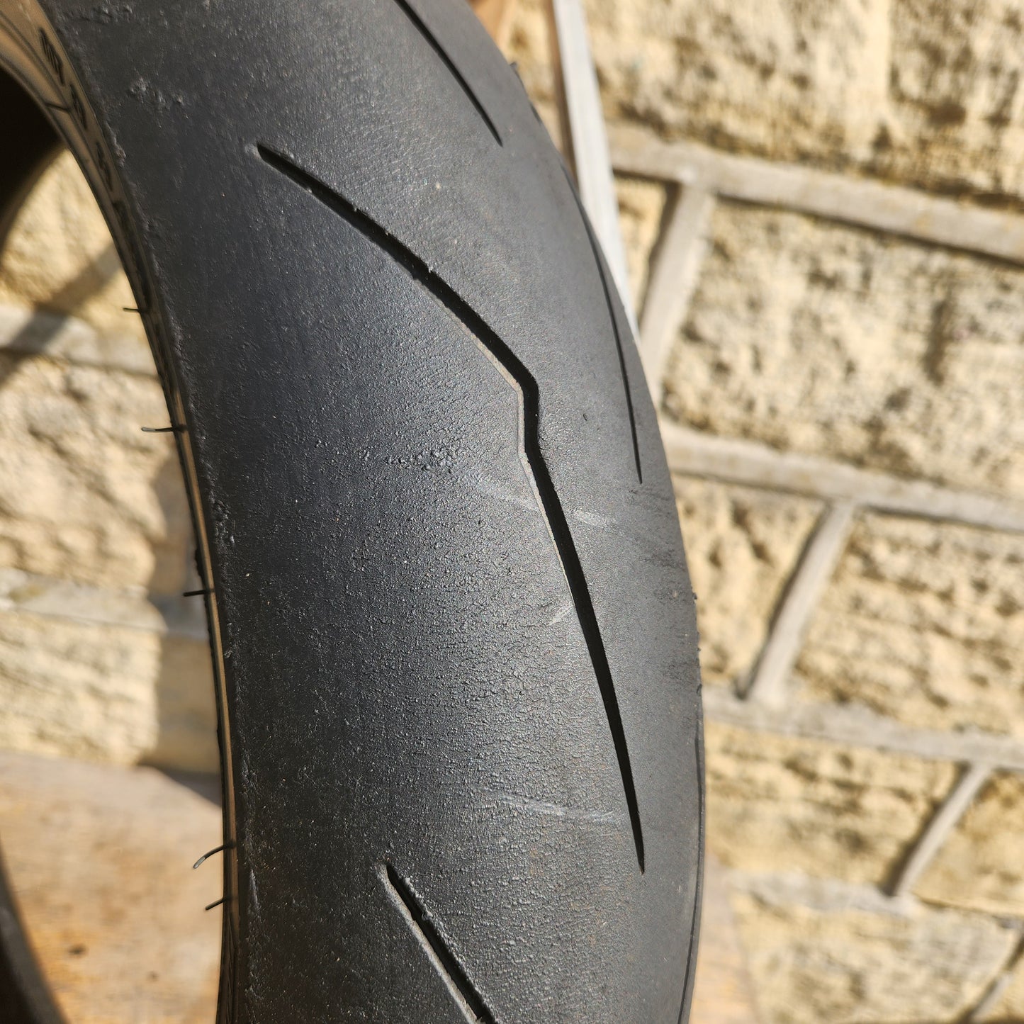 Pirelli Diablo Supercorsa SC 120/70/17. U65