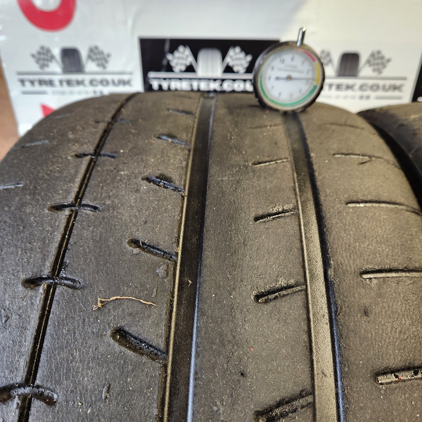 Yokohama A052 265/35/18 Trackday / Semi Slick Tyres (Pair 1)