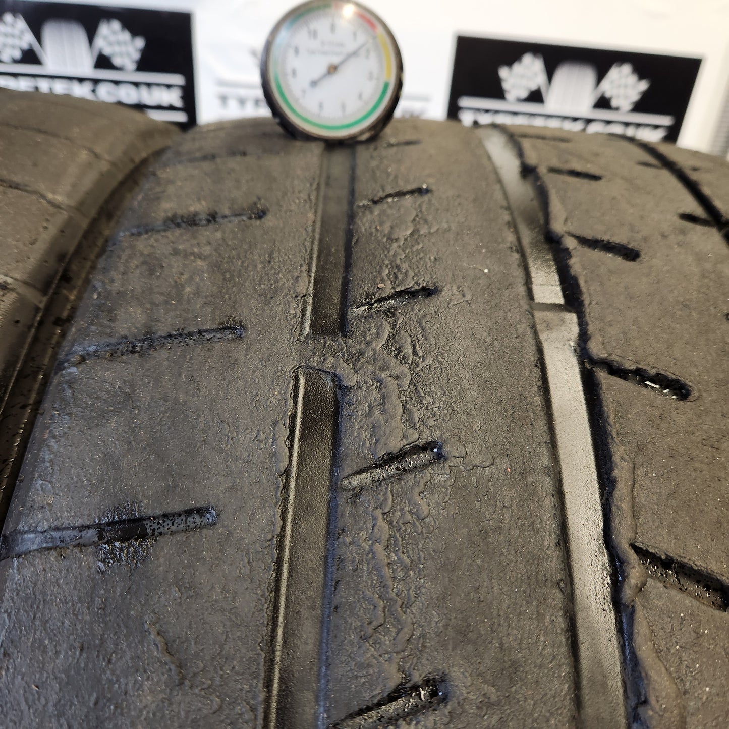 Yokohama A052 265/35/18 Trackday / Semi Slick Tyres (Pair 1)