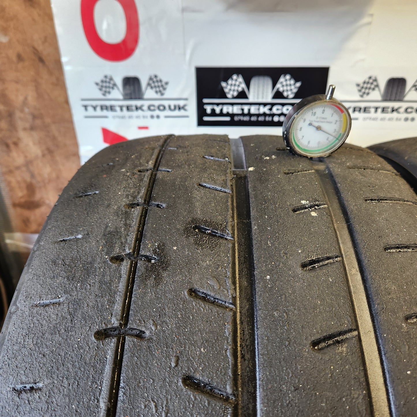 Yokohama AO52 265/35/18 Trackday / Semi Slick Tyres (Pair 2)