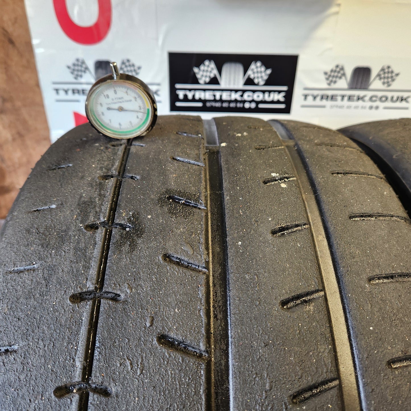 Yokohama AO52 265/35/18 Trackday / Semi Slick Tyres (Pair 2)