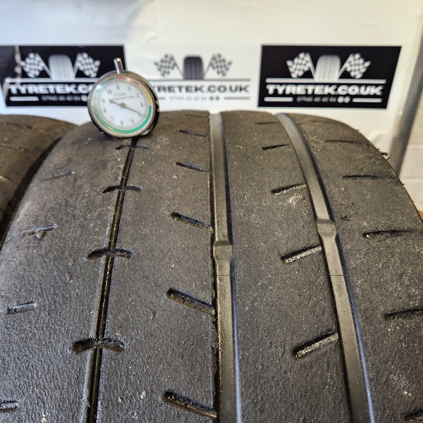 Yokohama AO52 265/35/18 Trackday / Semi Slick Tyres (Pair 2)