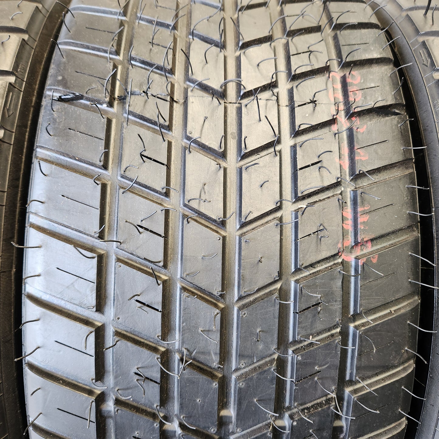 Pirelli 235/645/18 Wet Tyres - Set of 4. (New)