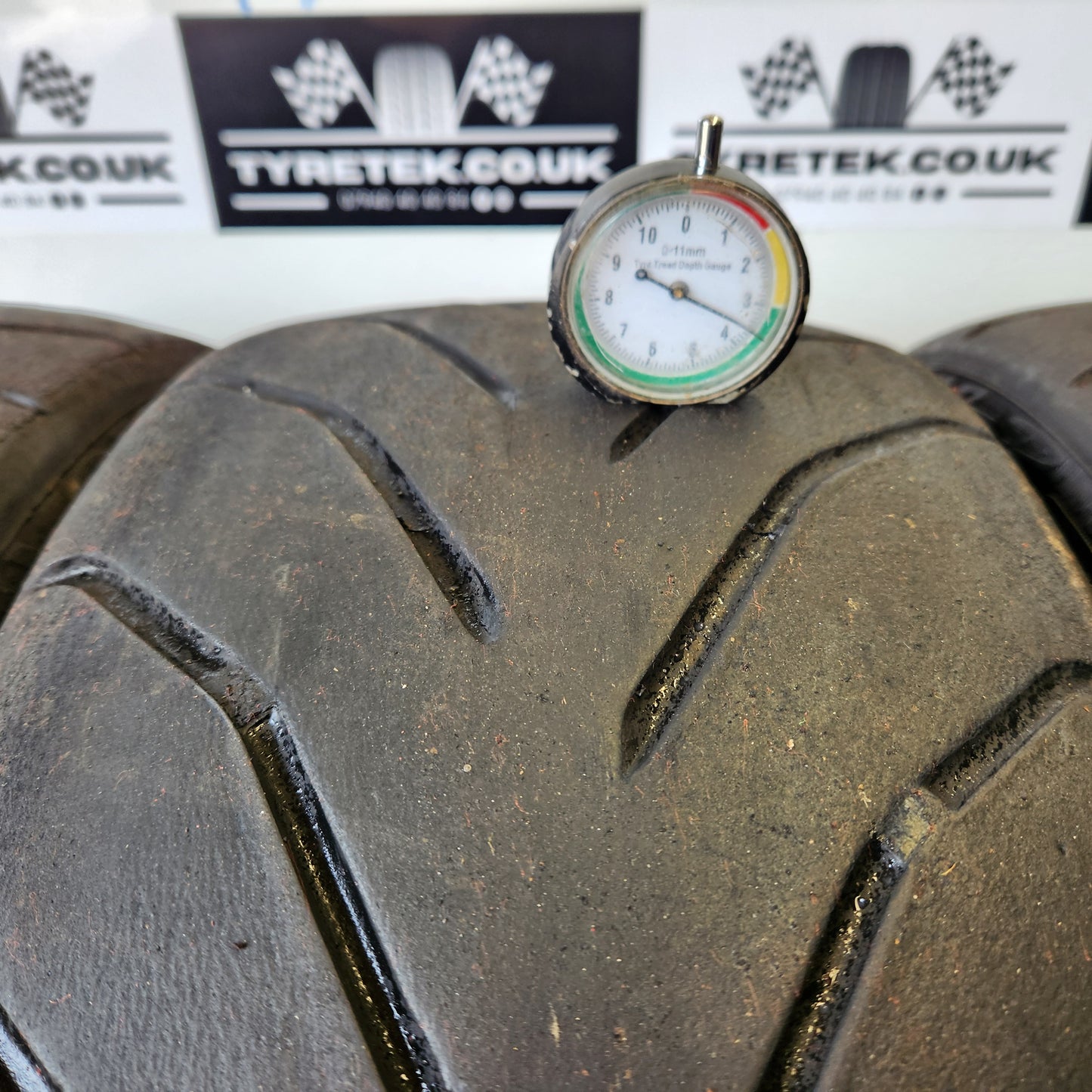 Avon ZZR 215/40/17 Semi Slick Trackday Tyres. (Set of 4)