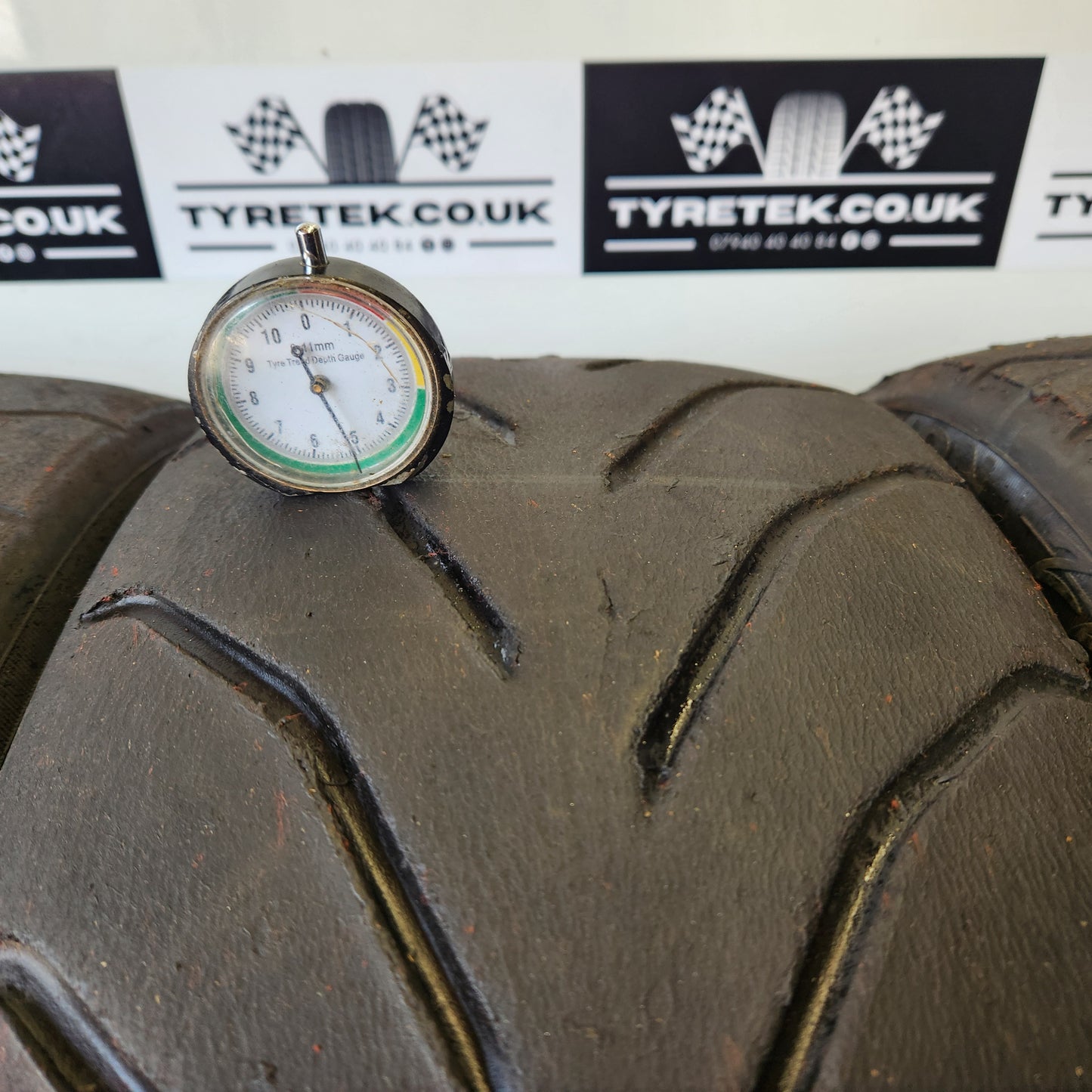 Avon ZZR 215/40/17 Semi Slick Trackday Tyres. (Set of 4)