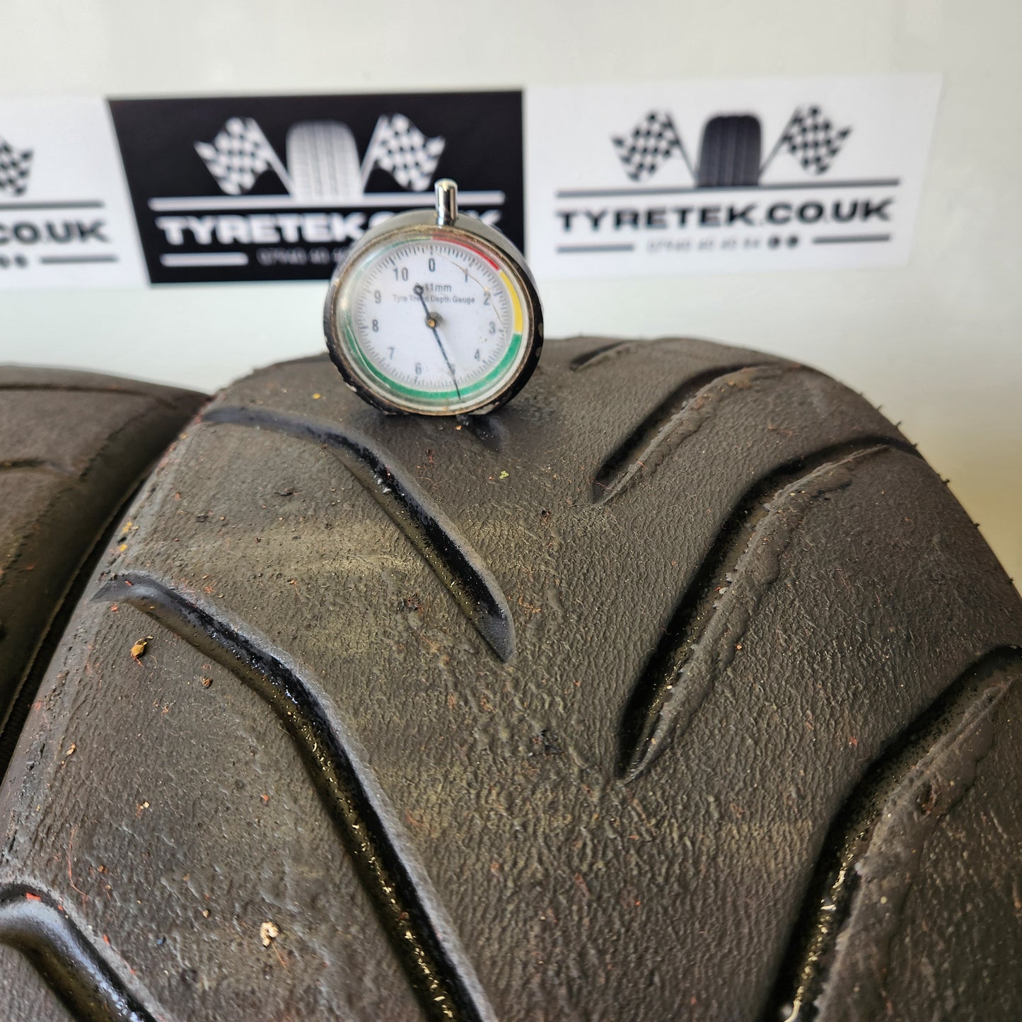Avon ZZR 215/40/17 Semi Slick Trackday Tyres. (Set of 4)