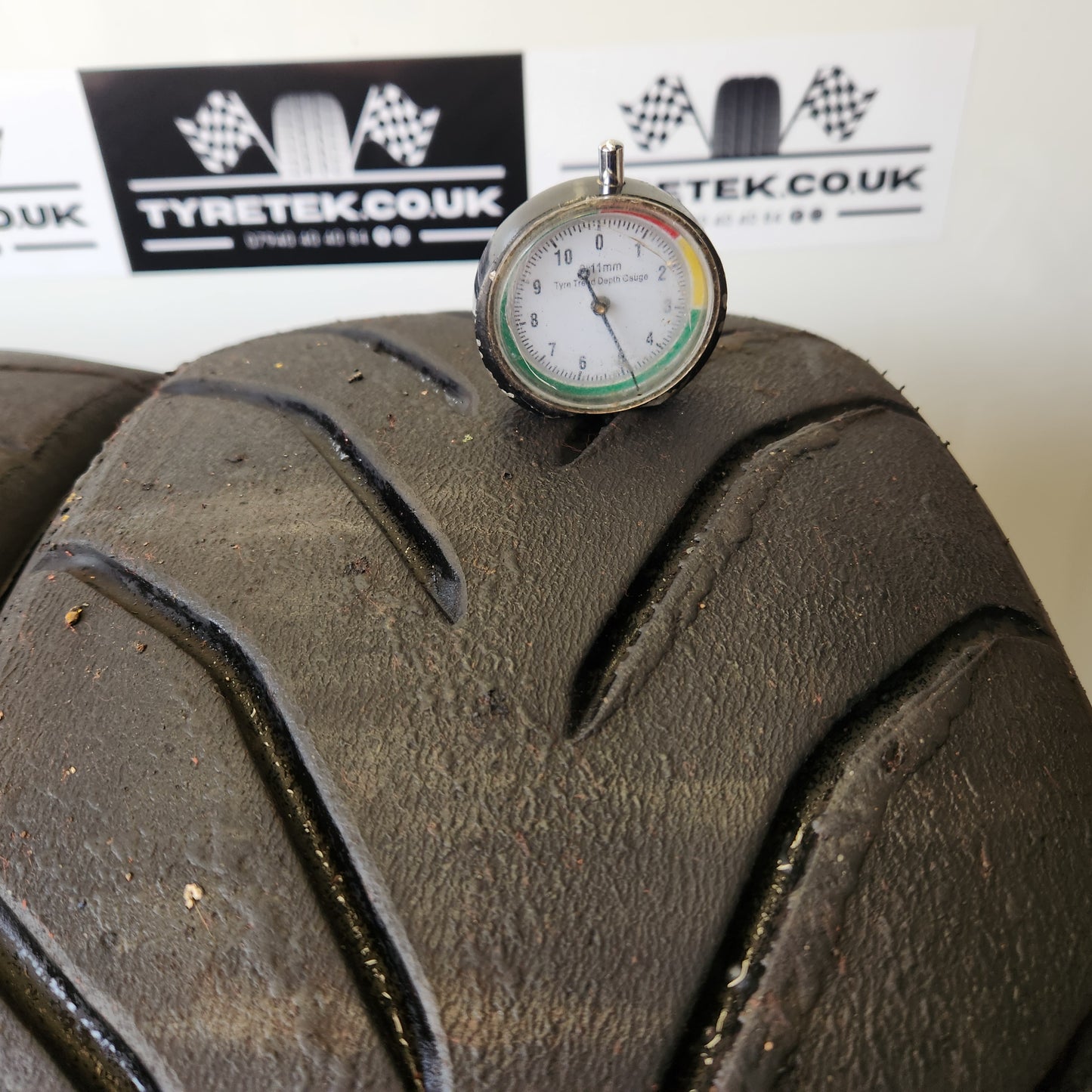 Avon ZZR 215/40/17 Semi Slick Trackday Tyres. (Set of 4)