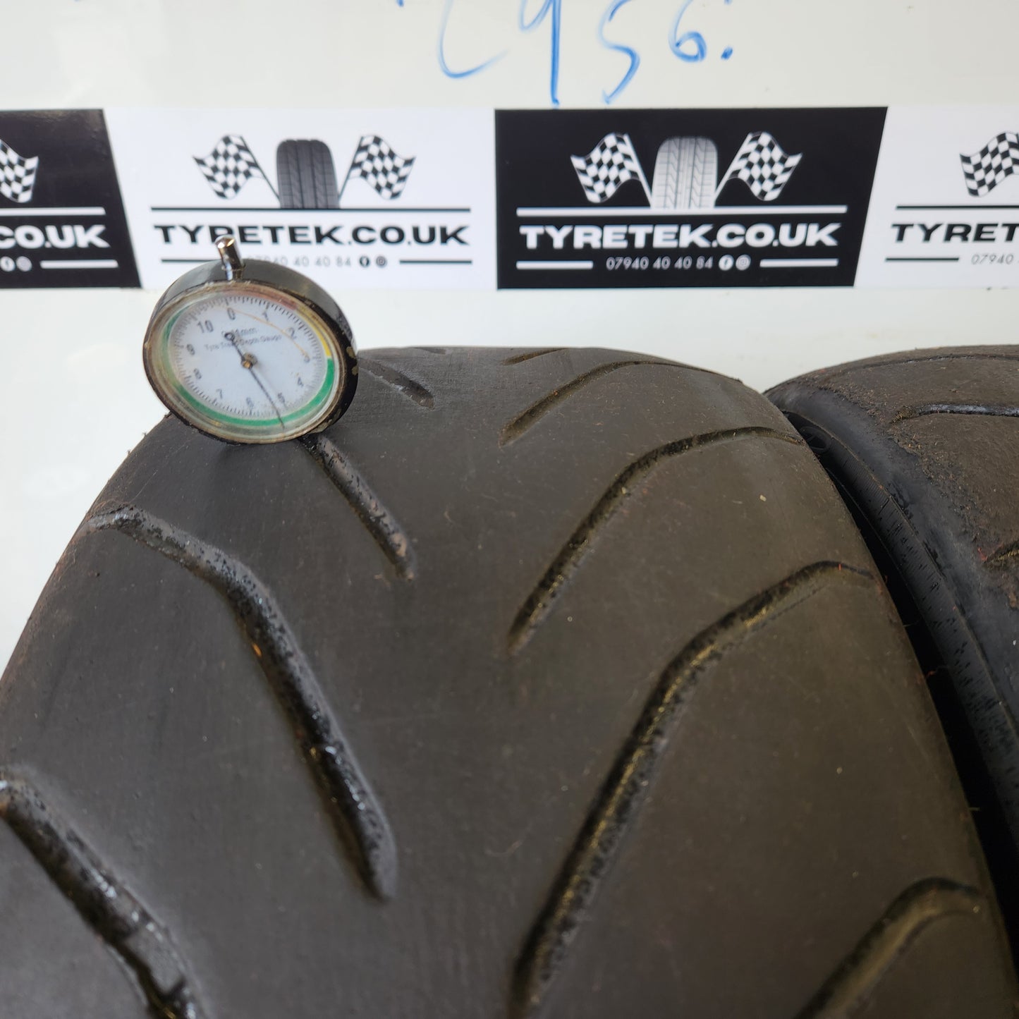Avon ZZR 215/40/17 Semi Slick Trackday Tyres. (Set of 4)