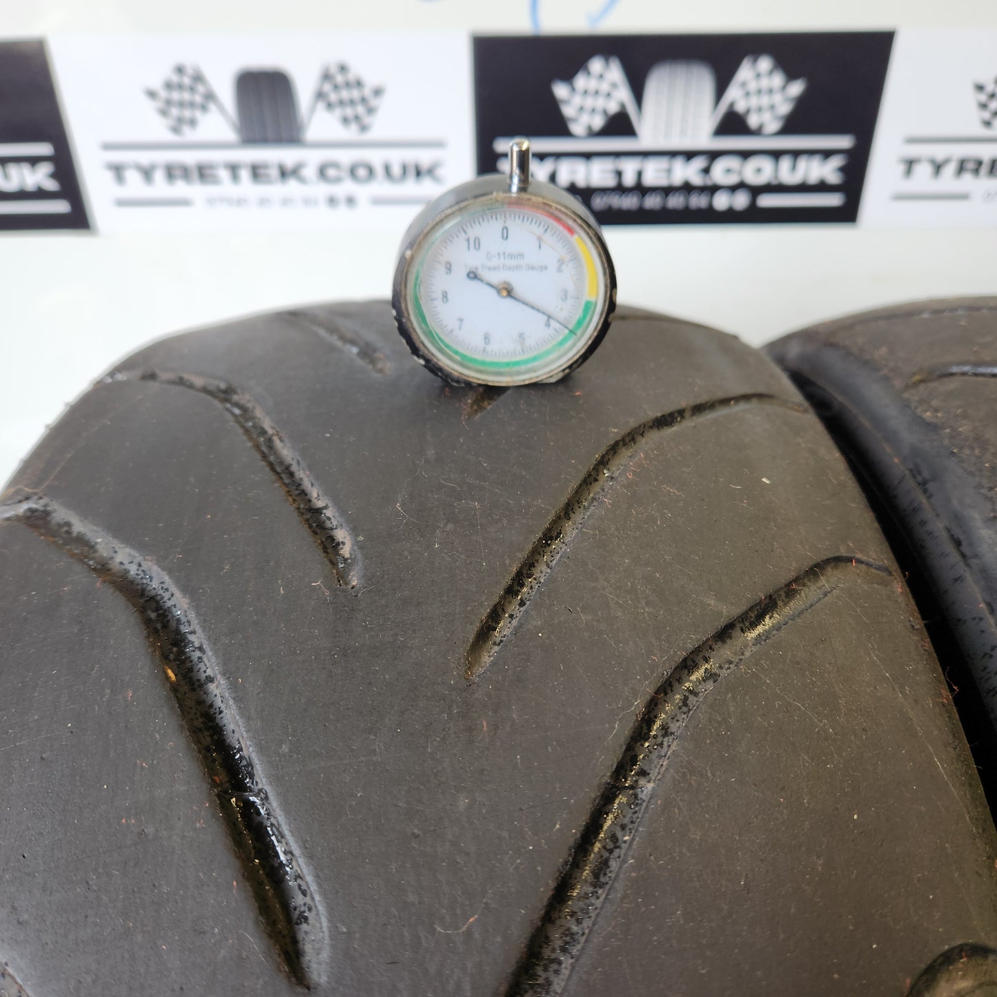 Avon ZZR 215/40/17 Semi Slick Trackday Tyres. (Set of 4)