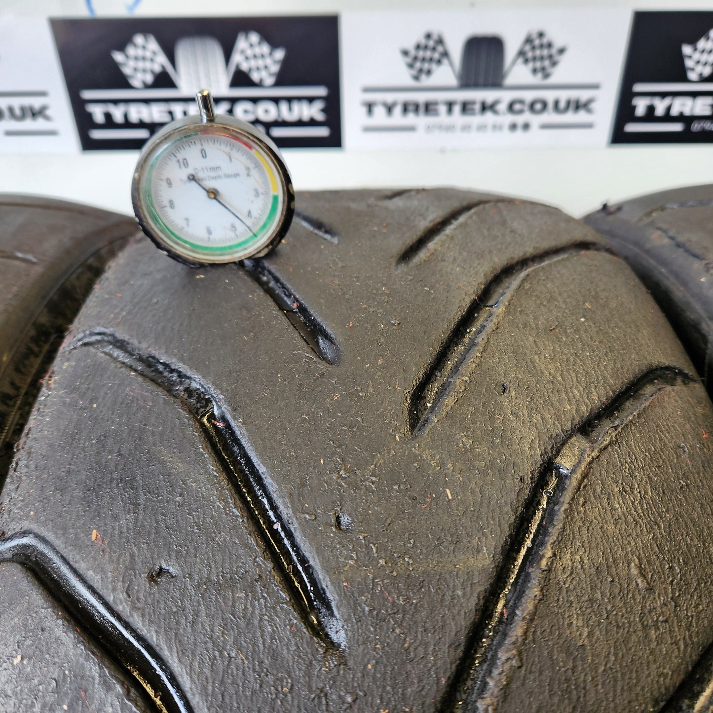 Avon ZZR 215/40/17 Semi Slick Trackday Tyres. (Set of 4)