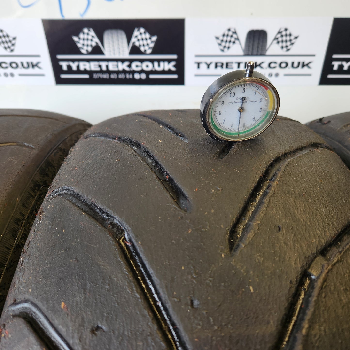 Avon ZZR 215/40/17 Semi Slick Trackday Tyres. (Set of 4)