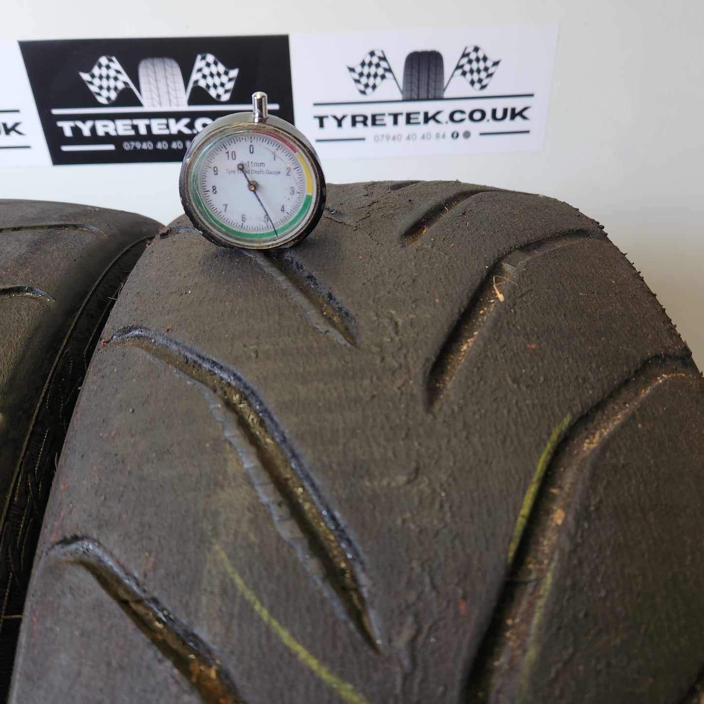 Avon ZZR 215/40/17 Semi Slick Trackday Tyres. (Set of 4)