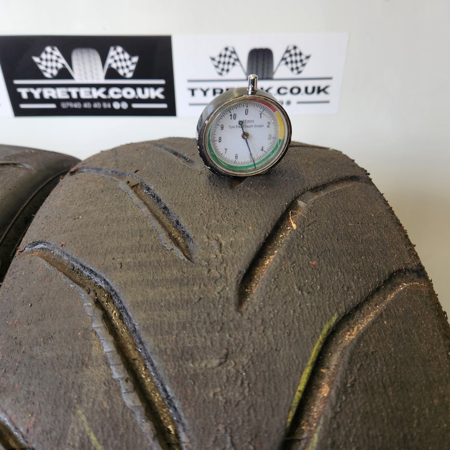 Avon ZZR 215/40/17 Semi Slick Trackday Tyres. (Set of 4)
