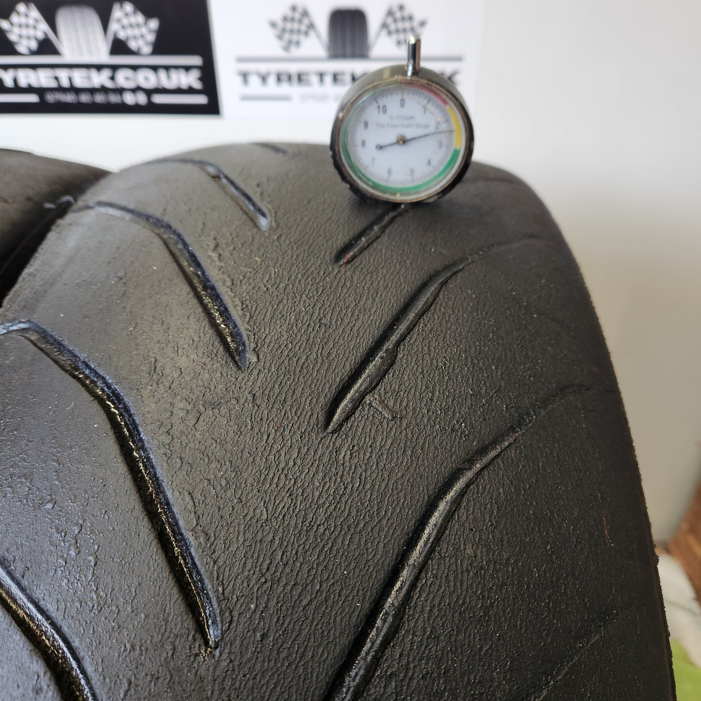Avon ZZR 215/40/17 Semi Slick Trackday Tyres. (Set 03)