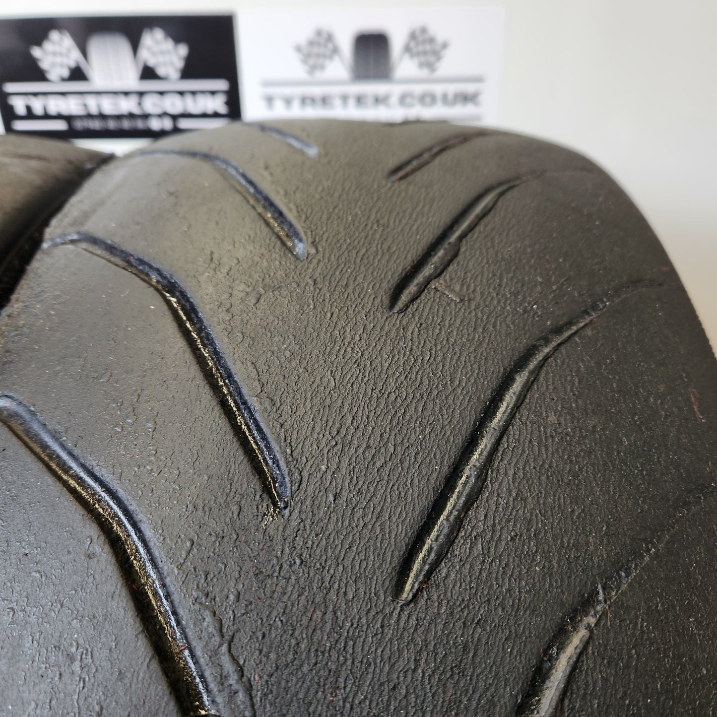 Avon ZZR 215/40/17 Semi Slick Trackday Tyres. (Set 03)