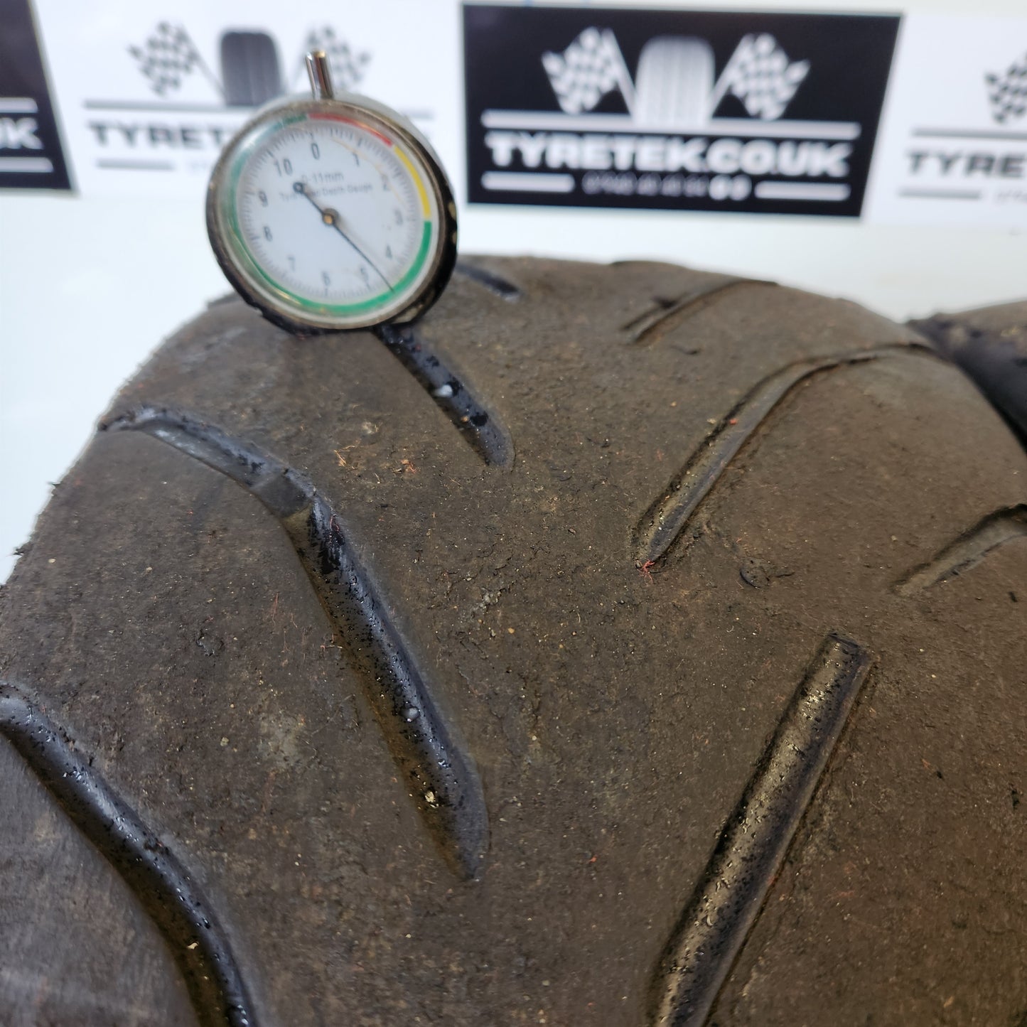 Avon ZZR 215/40/17 Semi Slick Trackday Tyres. (Set 03)