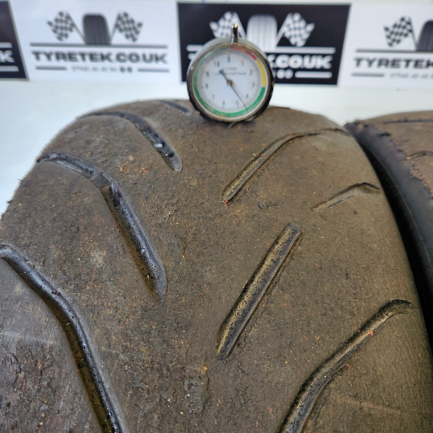 Avon ZZR 215/40/17 Semi Slick Trackday Tyres. (Set 03)