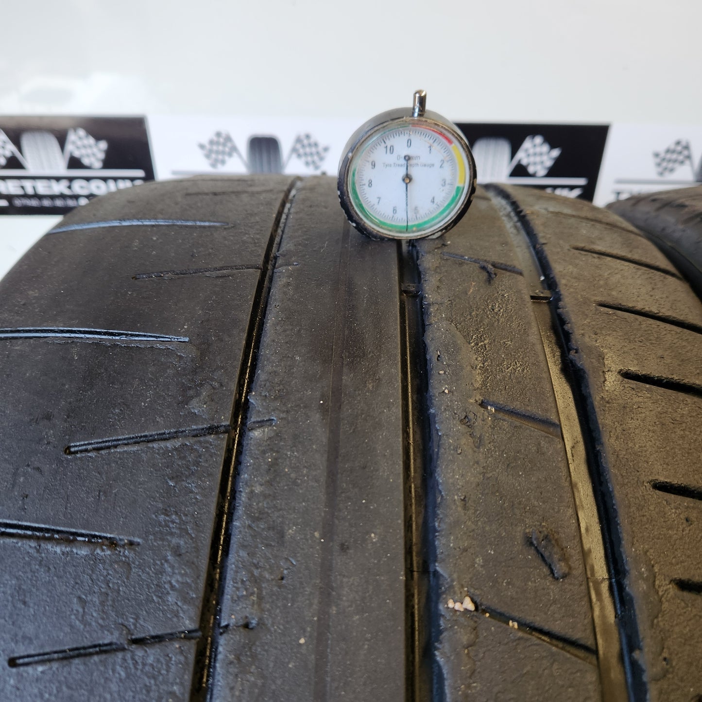 Pirelli P-Zero Trofeo RS 285/35/20 Semi Slicks