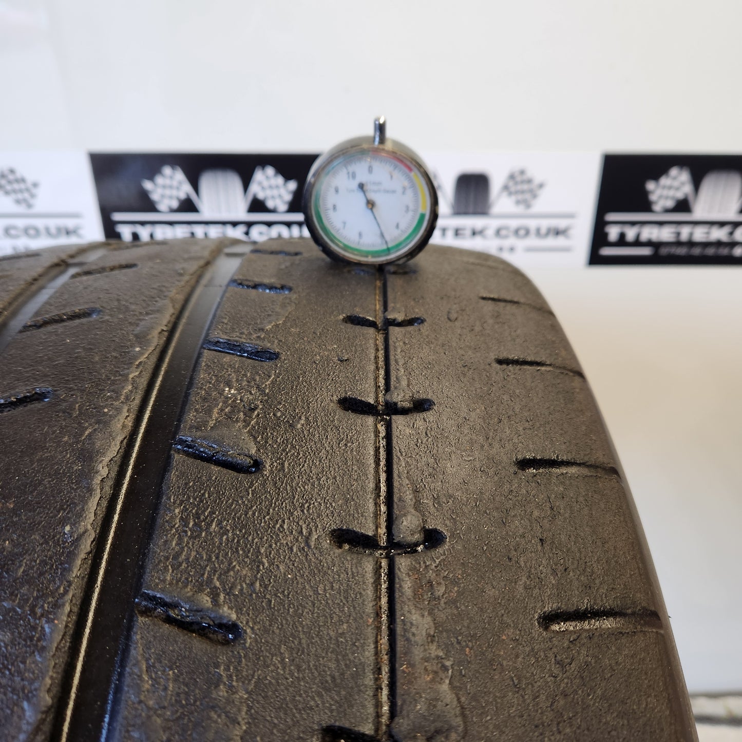 Yokohama A052 265/35/18 Trackday / Semi Slick Tyres (One Only)