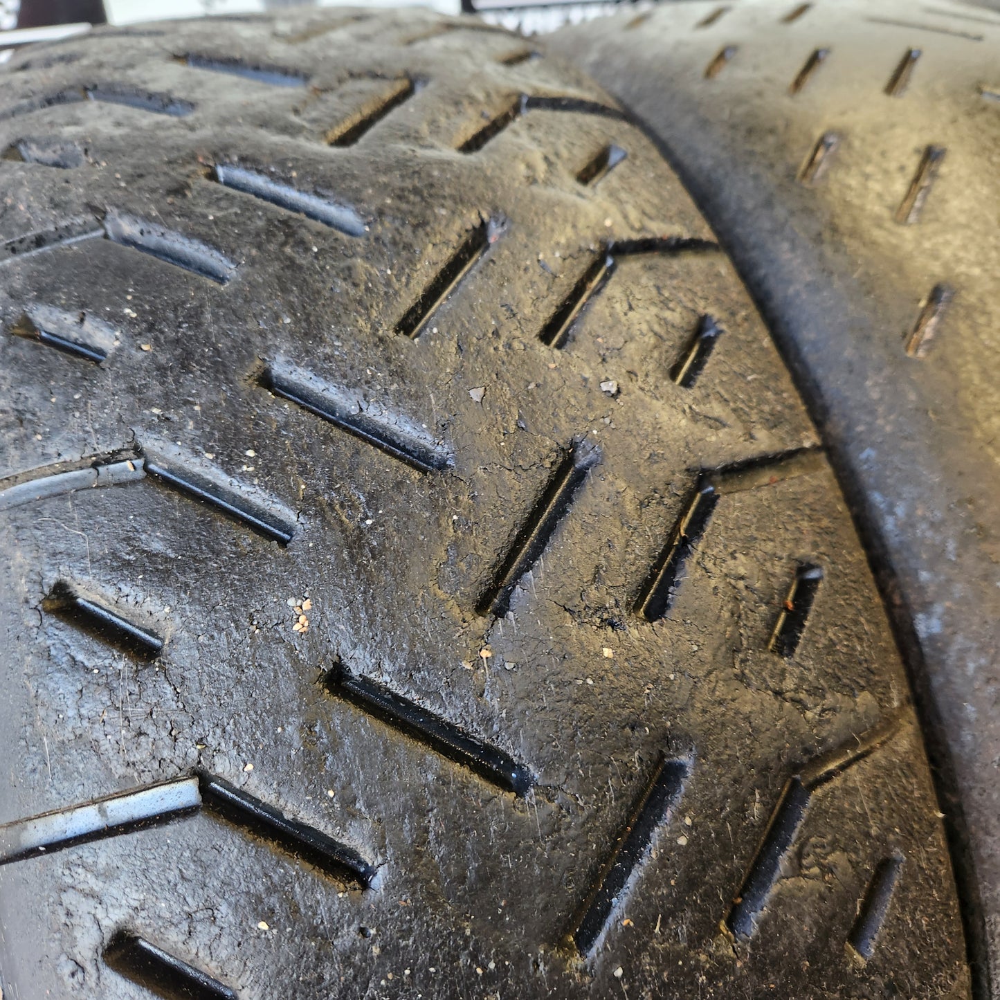 Yokohama 190/625/17 A006T Medium Compound Semi Slicks (Set of 5)