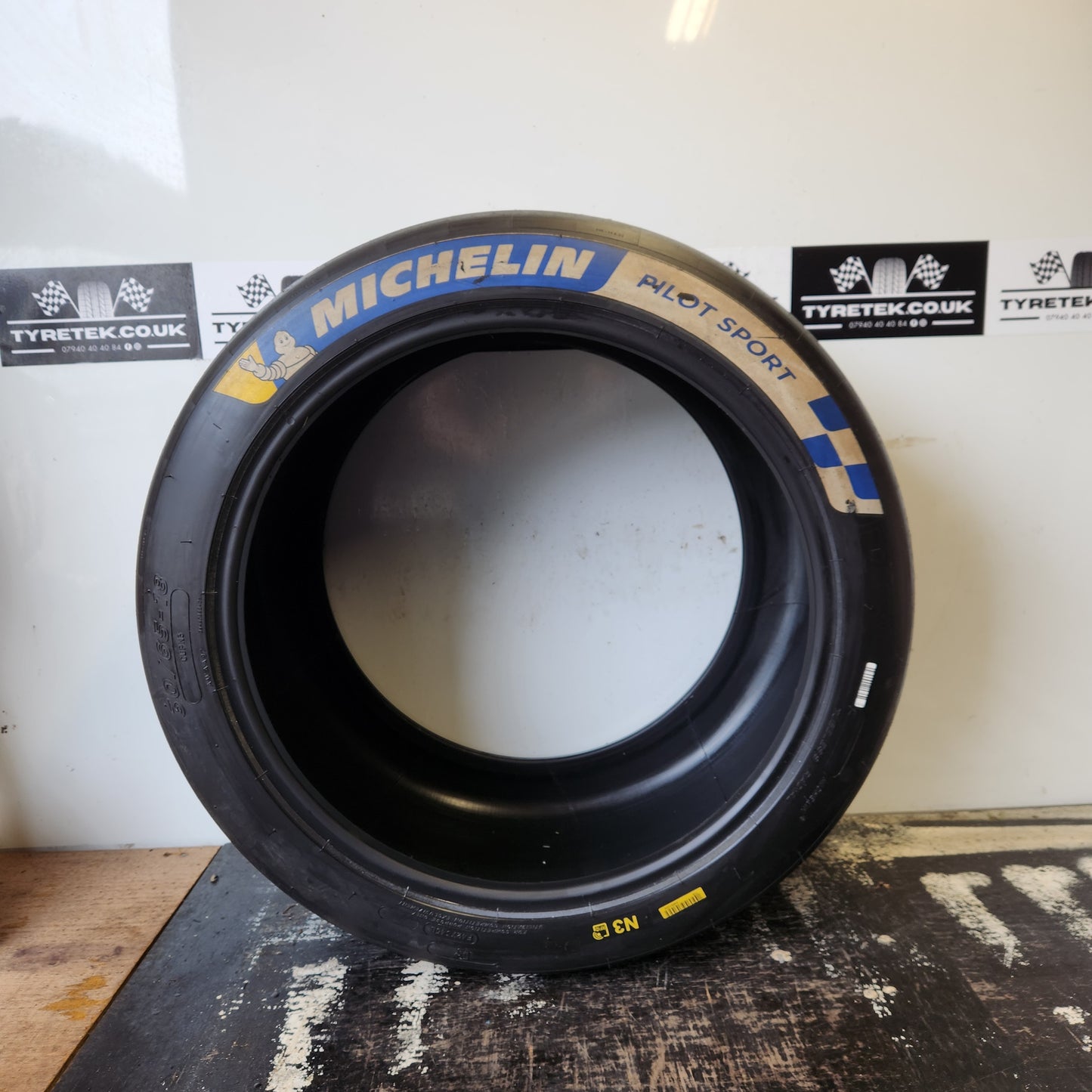F1 Style Pirelli Motorsport Memorabilia Racing Slick Tyre Coffee Table