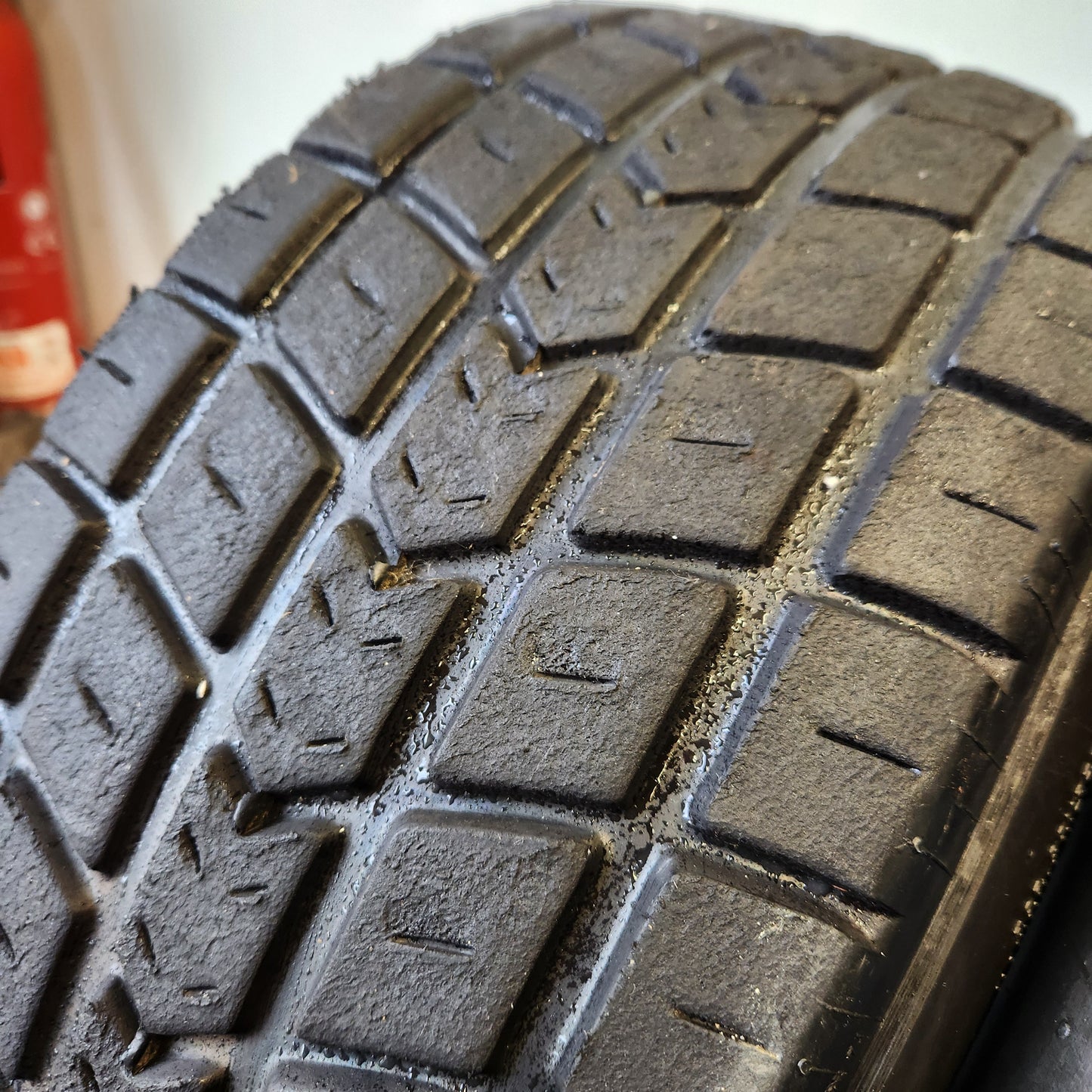 Avon 180/565/13 Wet Racing / Trackday Tyres (Pair 01)