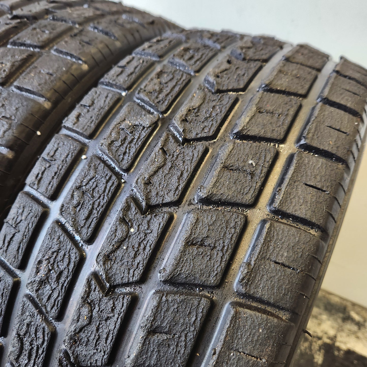 Avon 160/53/13 Wet Racing Tyres (Pair 01)
