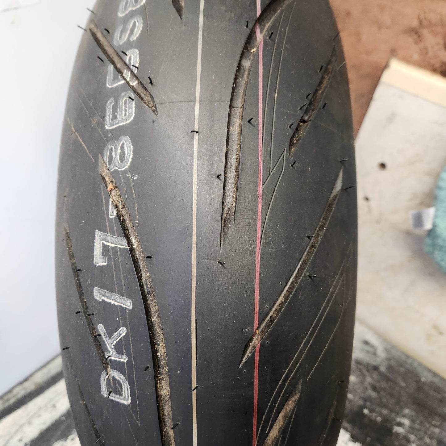 Bridgestone Battlax Hypersport S21R 190/50/17. New.
