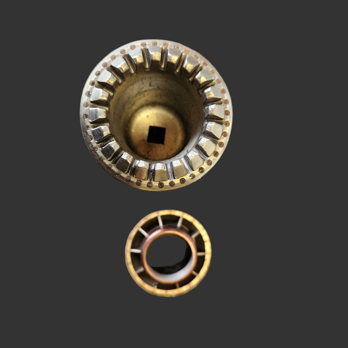 Genuine Renault R25 F1, Formula 1 Wheel Nut and Wheel Nut Gun Socket