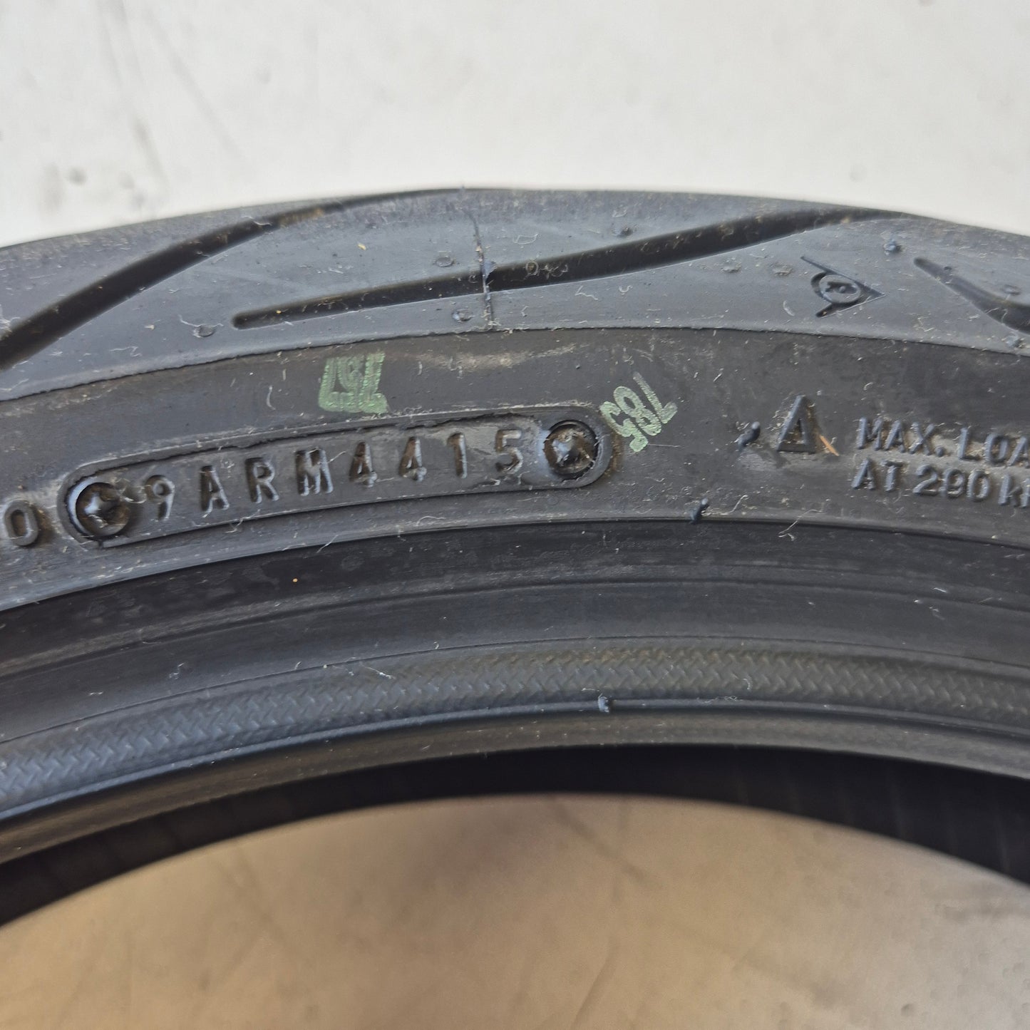 Dunlop D222F Sportmax 120/70/17.