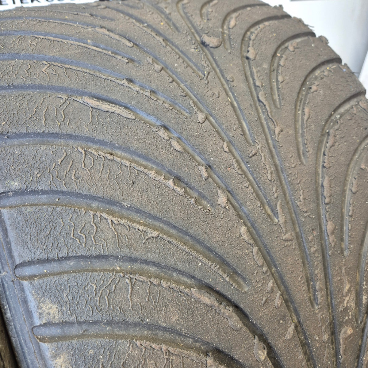 Dunlop 265/605/16 Radical Wet Tyres - PAIR