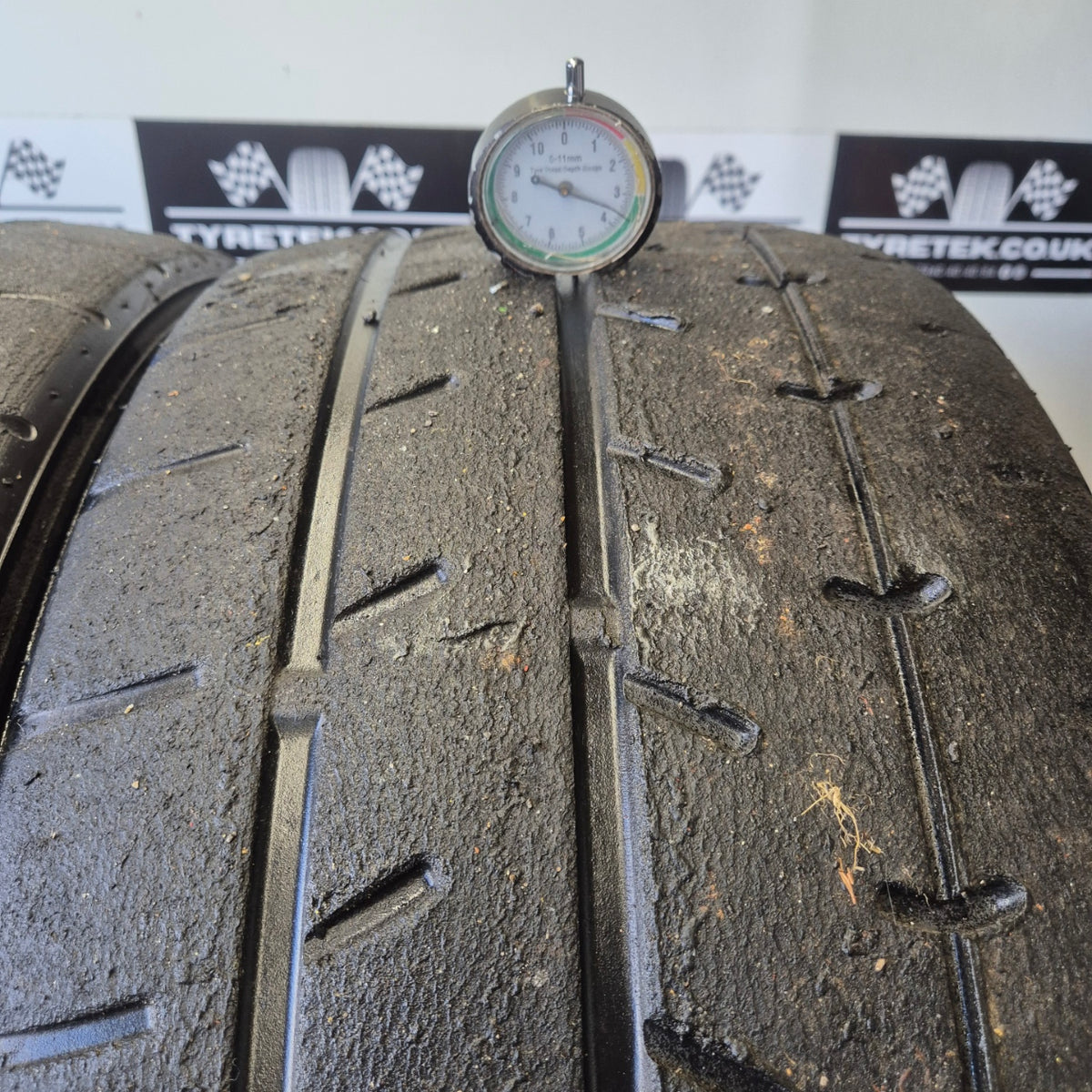 Yokohama Advan A052 235/40/18 Semi Slicks. (Set)