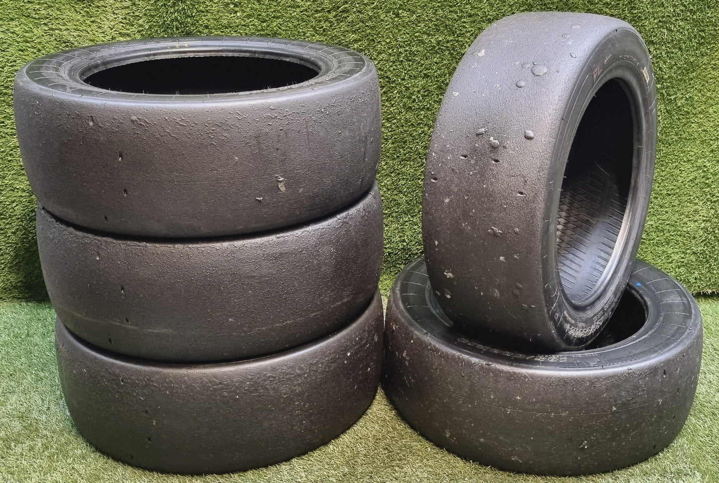 Goodyear (Dunlop) 210/65/18 Slick Trackday/Racing Tyres (225/40/18)