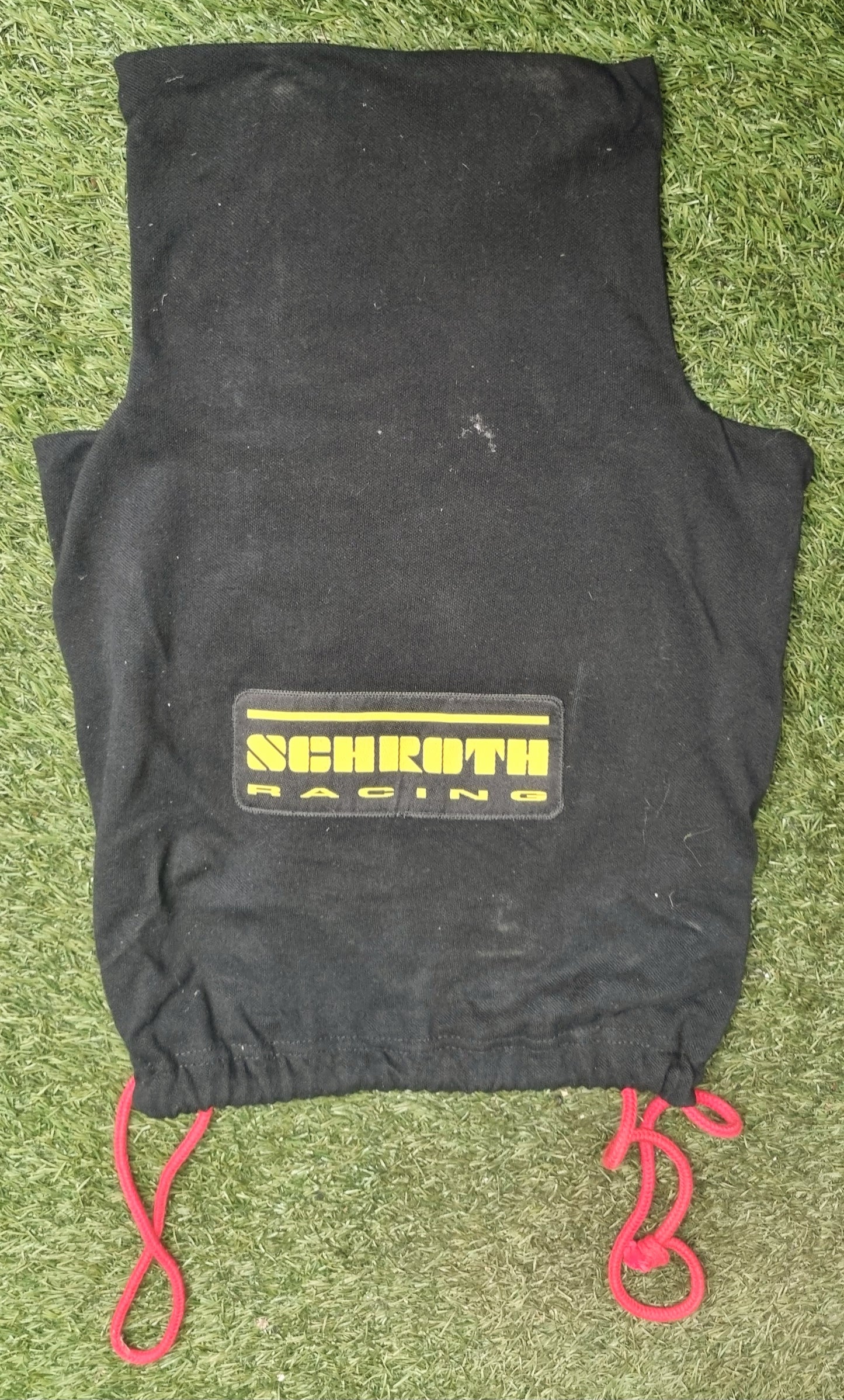 Carbon HANS Device 20 Degree. Size Medium. Saloon/Sports/GT