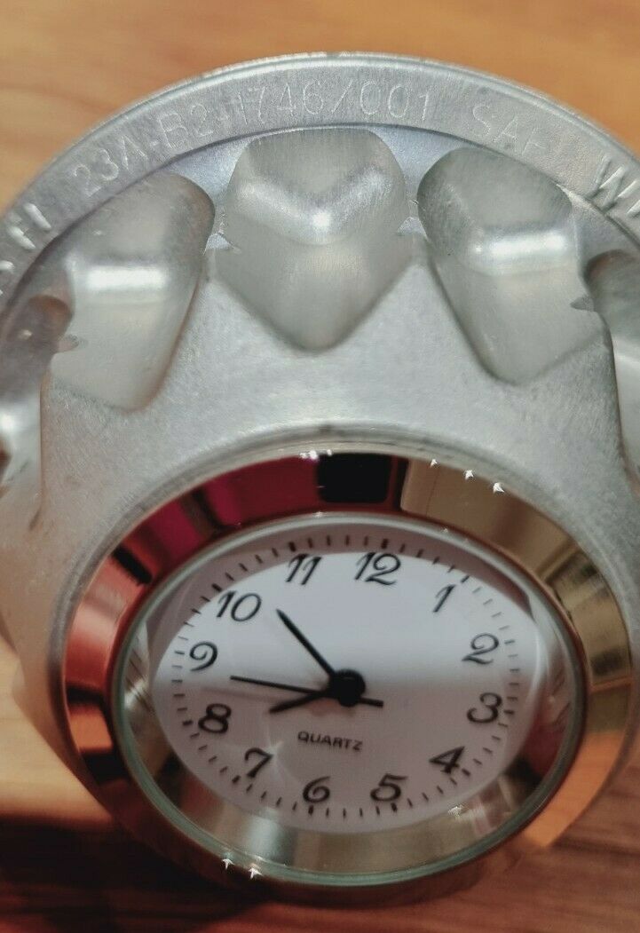 Genuine Williams F1, Formula 1 Wheel Nut Clock