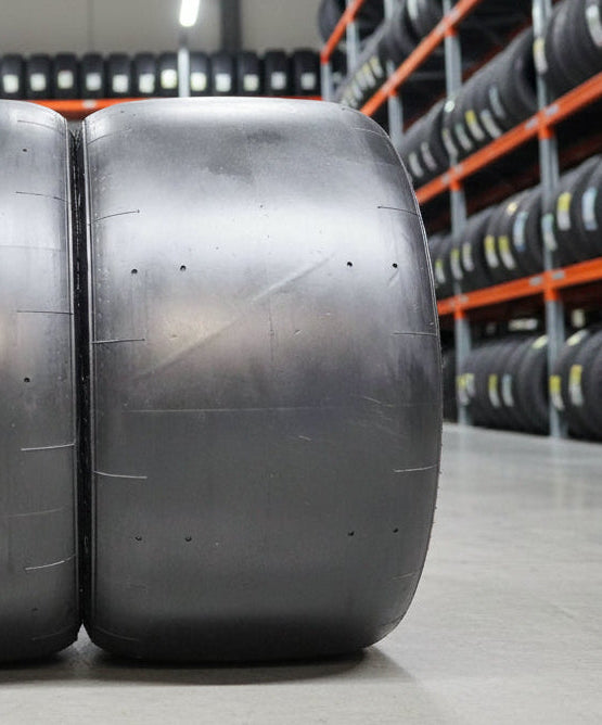 Hankook 320/71/18 Slick Racing Tyres - One Tyre Only
