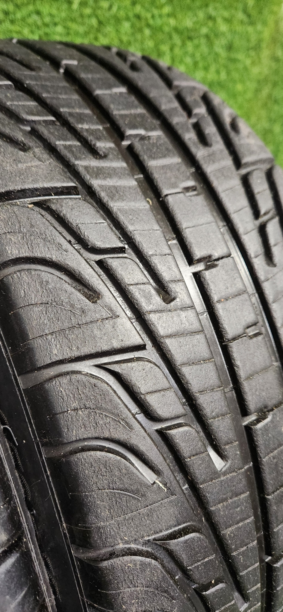 Michelin 18/58/15 (195/50/15) P2L Racing Wet Tyres. (Pair)